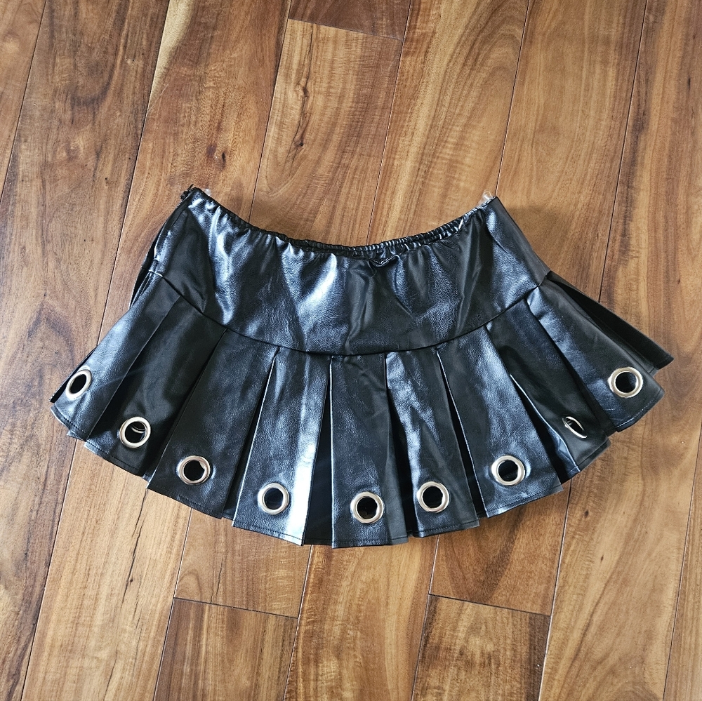 NWT Windsor Pleated Mini Skirt, sz S